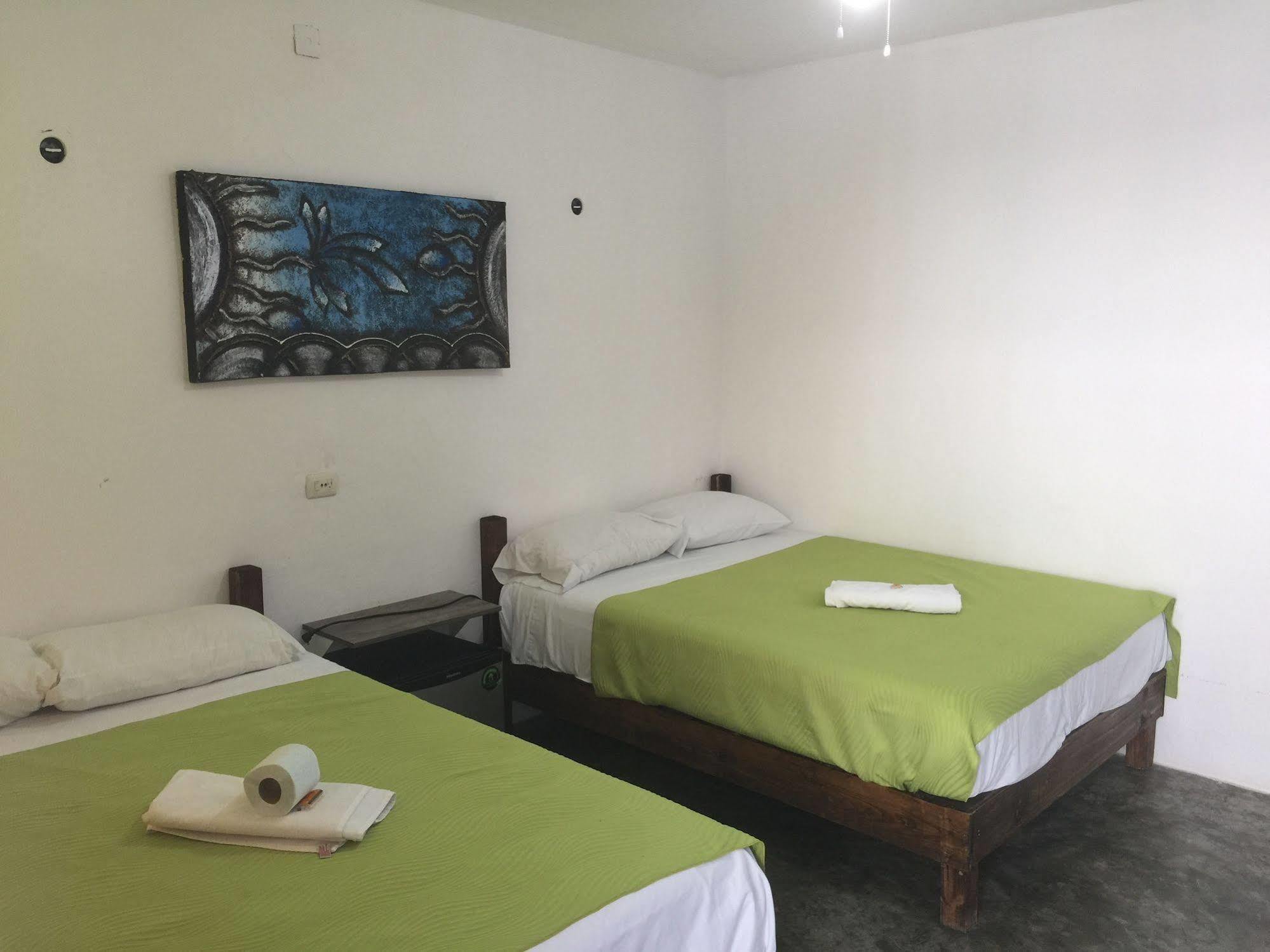 Emotion Avenida Tulum Hotel & Hostal Buitenkant foto